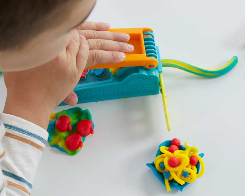 Play-Doh Fun Factory Starter Set - Image 4