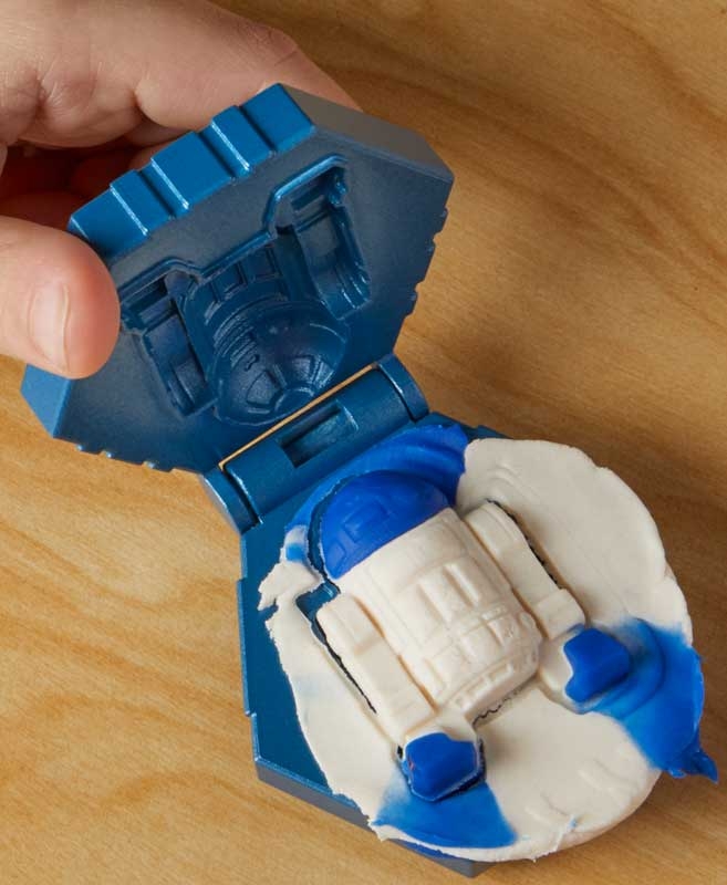 Play-Doh Star Wars Build & Slice Saber Set - Image 3