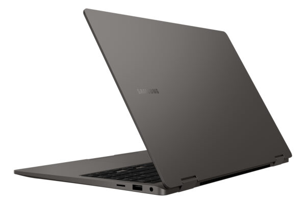 107592691_7808648555.jpg Samsung Galaxy Book3 360 Enterprise Edition Intel® Core™ i5 i5-1340P Hybrid (2-in-1) 39.6 cm (15.6") Touchscreen Full HD 8 GB LPDDR4x-SDRAM 256 GB SSD Wi-Fi 6E (802.11ax) Windows 11 Pro Graphite