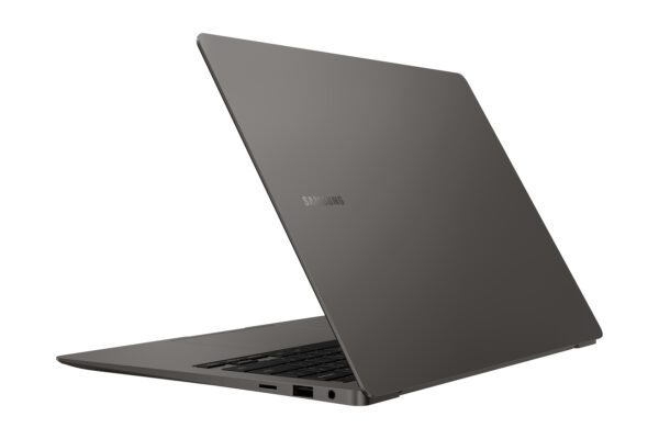 Samsung Galaxy Book3 Pro Enterprise Edition Intel® Core™ i7 i7-1360P Laptop 35.6 cm (14") WQXGA+ 16 GB LPDDR5-SDRAM 512 GB SSD Wi-Fi 6E (802.11ax) Windows 11 Pro Graphite