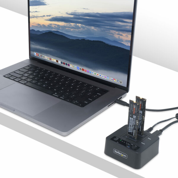 StarTech.com 1:1 M.2 NVMe Drive Duplicator, Standalone M.2 SSD Cloner/Copier up to 90GBpm, USB 3.2 20Gbps M.2 Dual-Bay Drive Dock, USB-C/A Cables Included