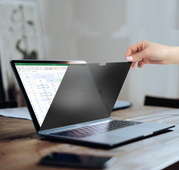 42c6f790dfe844a5bbedcafbd5446f1d.jpg StarTech.com 16-inch MacBook Pro 21/23 Laptop Privacy Screen, Anti-Glare Privacy Filter with 51% Blue Light Reduction, Monitor Screen Protector with +/- 30 deg. Viewing Angle, Reversible Matte/Glossy Sides