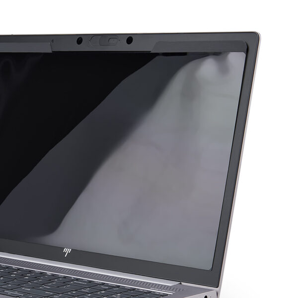 9dd24ed667b6068ffaf7ca1f1227df589e97738b.jpg StarTech.com Magnetic Privacy Screen For 13.3-Inch 16:9 Laptop, Reversible Filter, Computer Screen Protector, View Angle 60 deg (+/- 30 deg), TAA Blue Light Shield